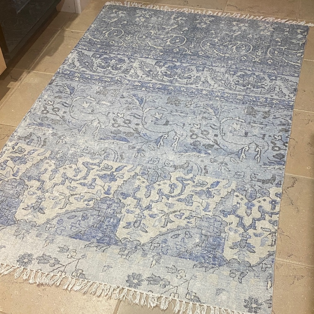 Navy Blue and Cream Patterned Area Rug 6x4